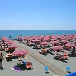 B E B Regale
